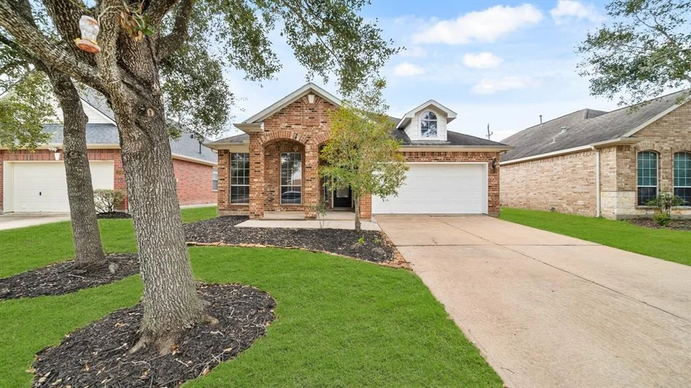 Unit for sale at 13208 Castlewind Lane, Pearland, TX 77584