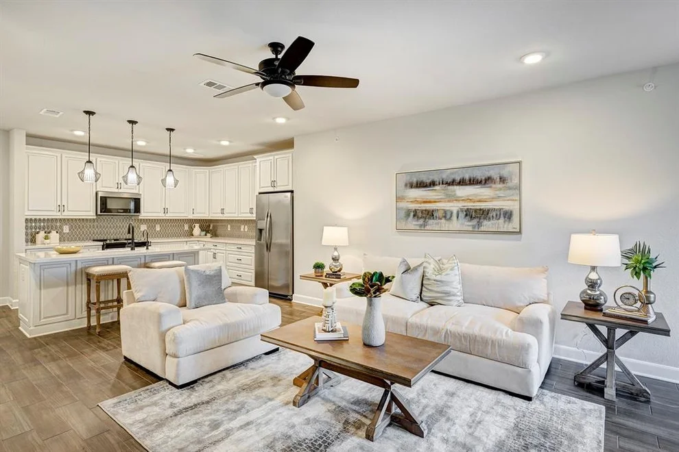 Unit for sale at 6804 Westview Drive, Houston, TX 77055