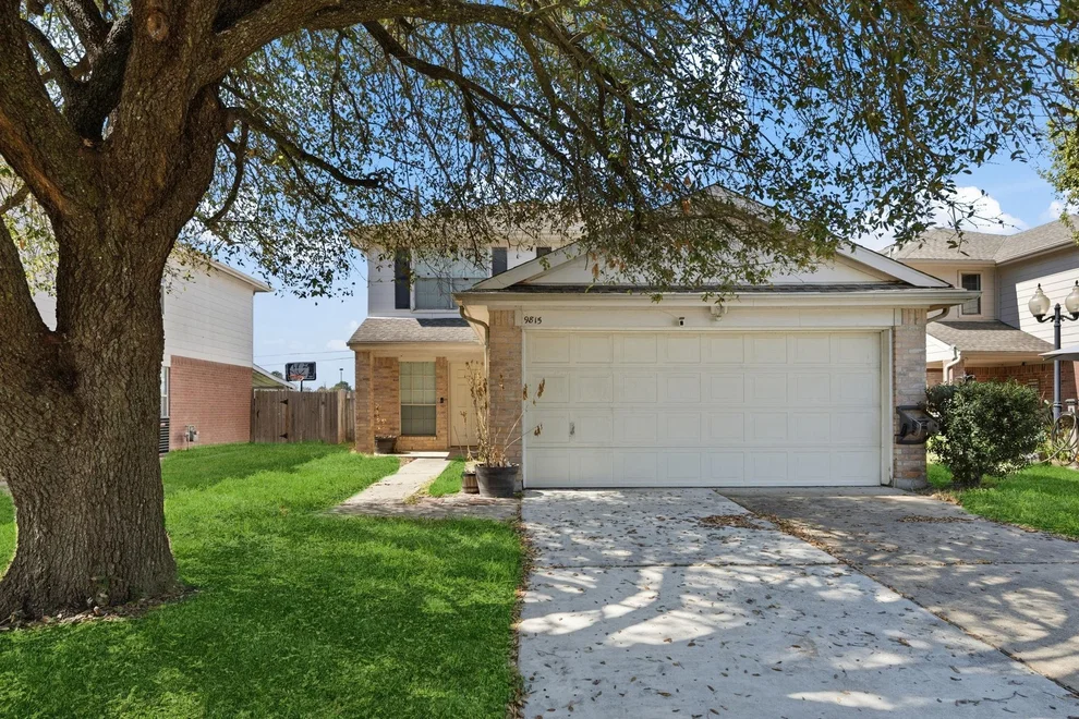 Unit for sale at 9815 Lonsford Drive, Houston, TX 77086