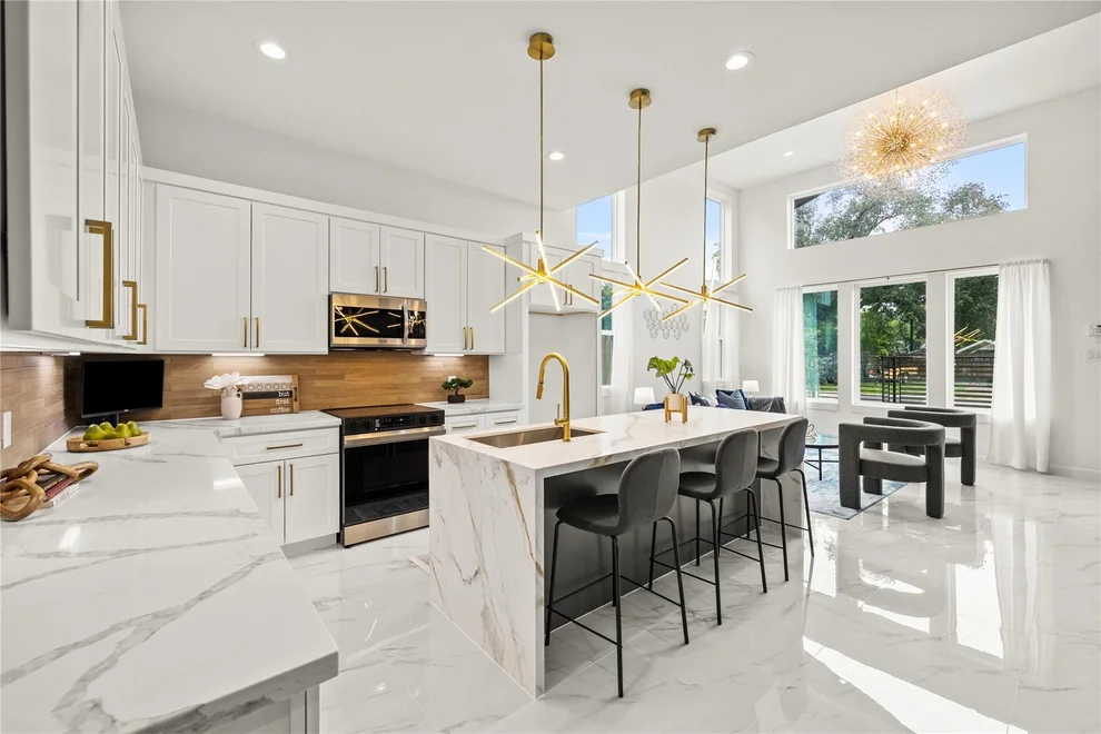 Unit for sale at 5606 Pershing Street, Houston, TX 77033