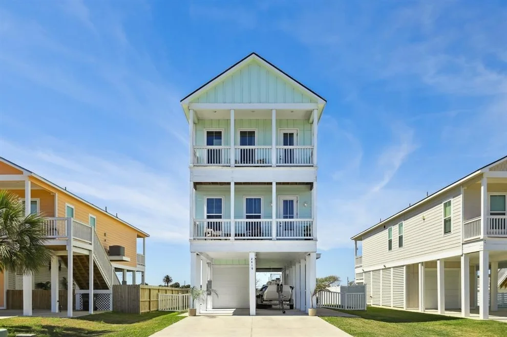 Unit for sale at 2419 103rd Street, Galveston, TX 77554