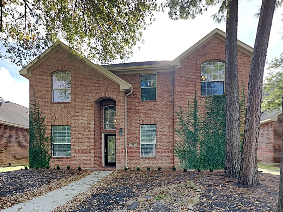 Unit for sale at 15 Fillgrove Place, The Woodlands, TX 77382