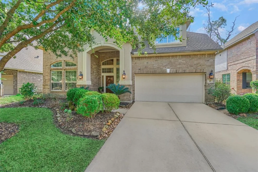 Unit for sale at 47 S Victoriana Circle, The Woodlands, TX 77389