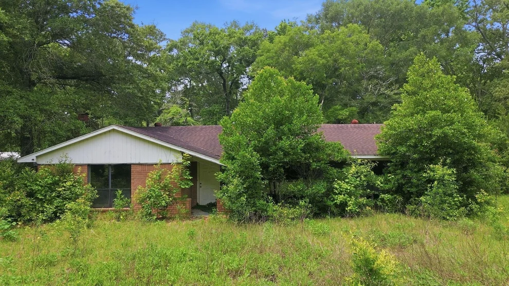 Unit for sale at 124 White Oak Drive N, Woodbranch, TX 77357