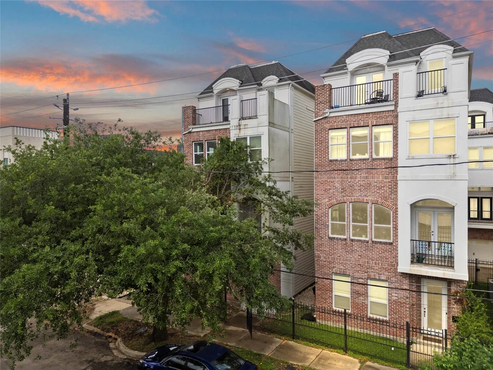 Unit for sale at 4120 Driscoll Street, Houston, TX 77098