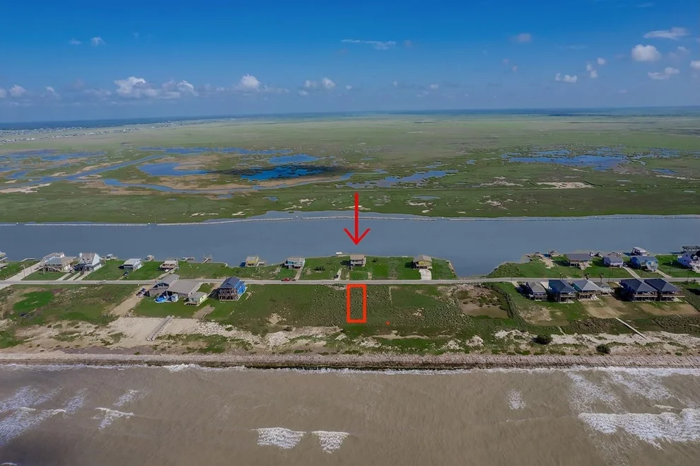Unit for sale at 1064 Cr 230 Canal Drive, Sargent, TX 77414