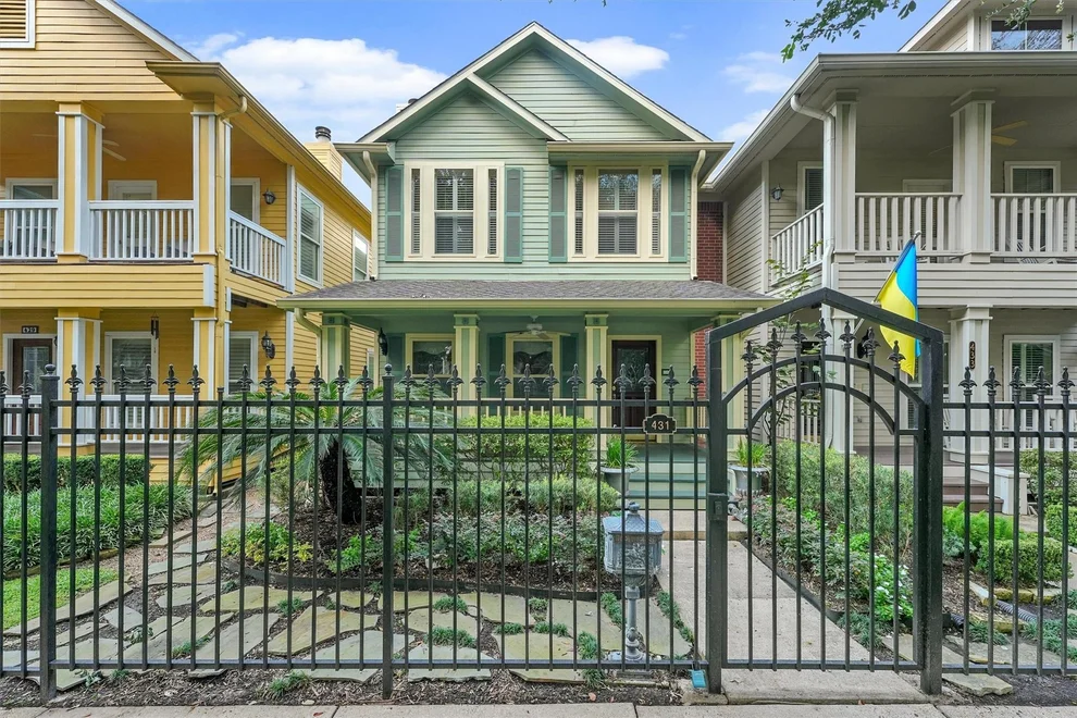 Unit for sale at 431 Westmoreland Street, Houston, TX 77006