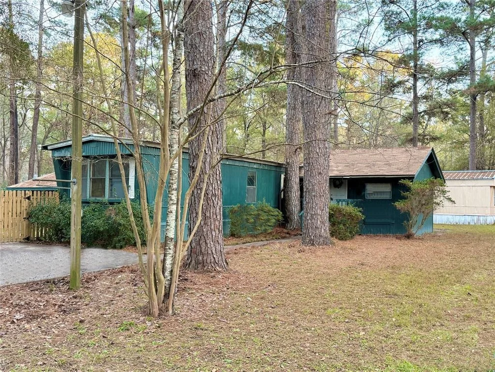 Unit for sale at 50 E Whippoorwill Lane, Trinity, TX 75862