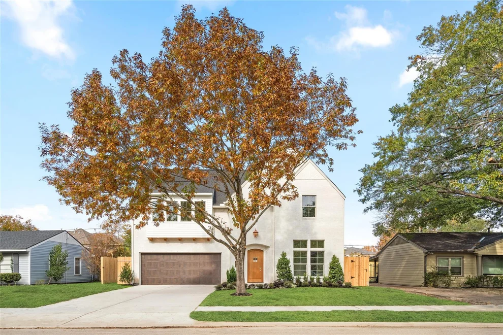Unit for sale at 1614 Cheshire Lane, Houston, TX 77018