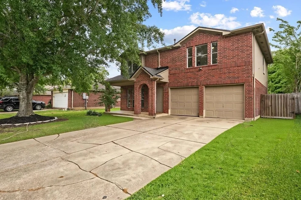 Unit for sale at 5715 Guadalupe Drive, Dickinson, TX 77539