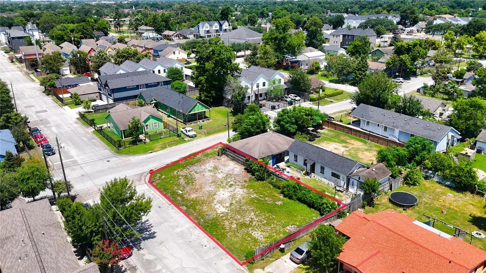 Unit for sale at 1401 Amundsen Street, Houston, TX 77009