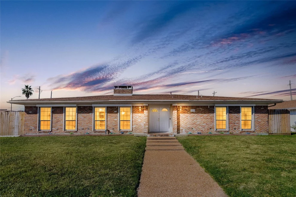 Unit for sale at 3217 Tern Drive, Galveston, TX 77551