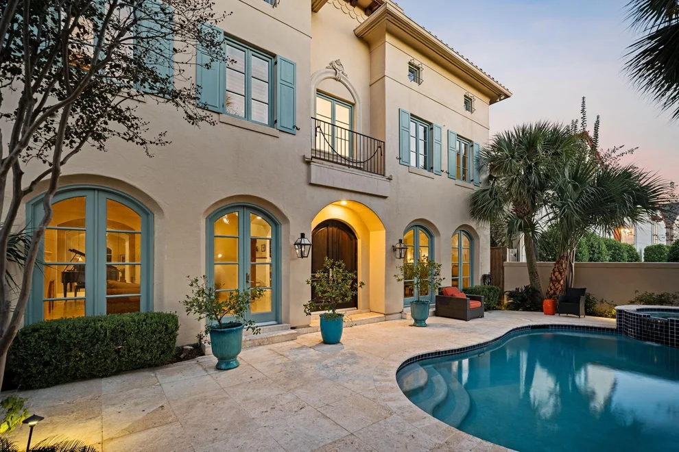 Unit for sale at 1525 Potomac Drive, Houston, TX 77057