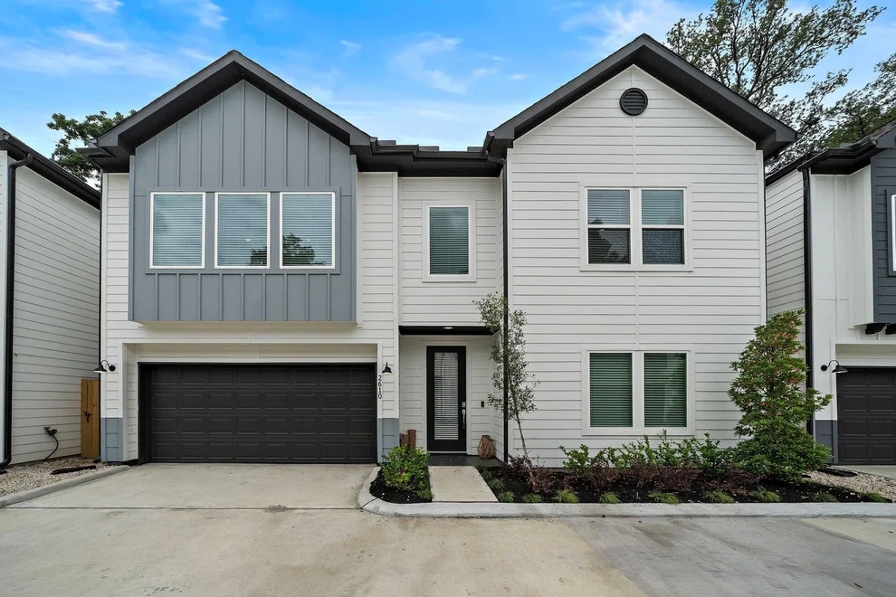 Unit for sale at 8010 Huntington Springs Lane, Houston, TX 77093