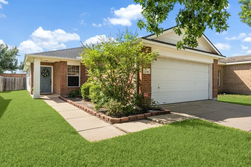 Unit for sale at 7238 Cypress Prairie Drive, Cypress, TX 77433