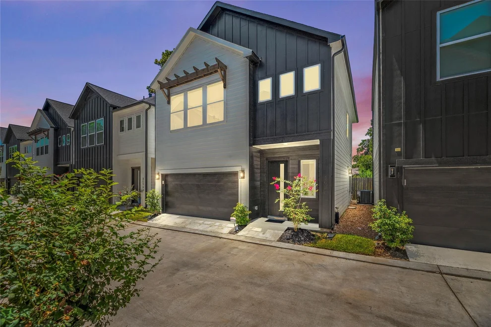 Unit for sale at 869 Mansfield Street, Houston, TX 77091