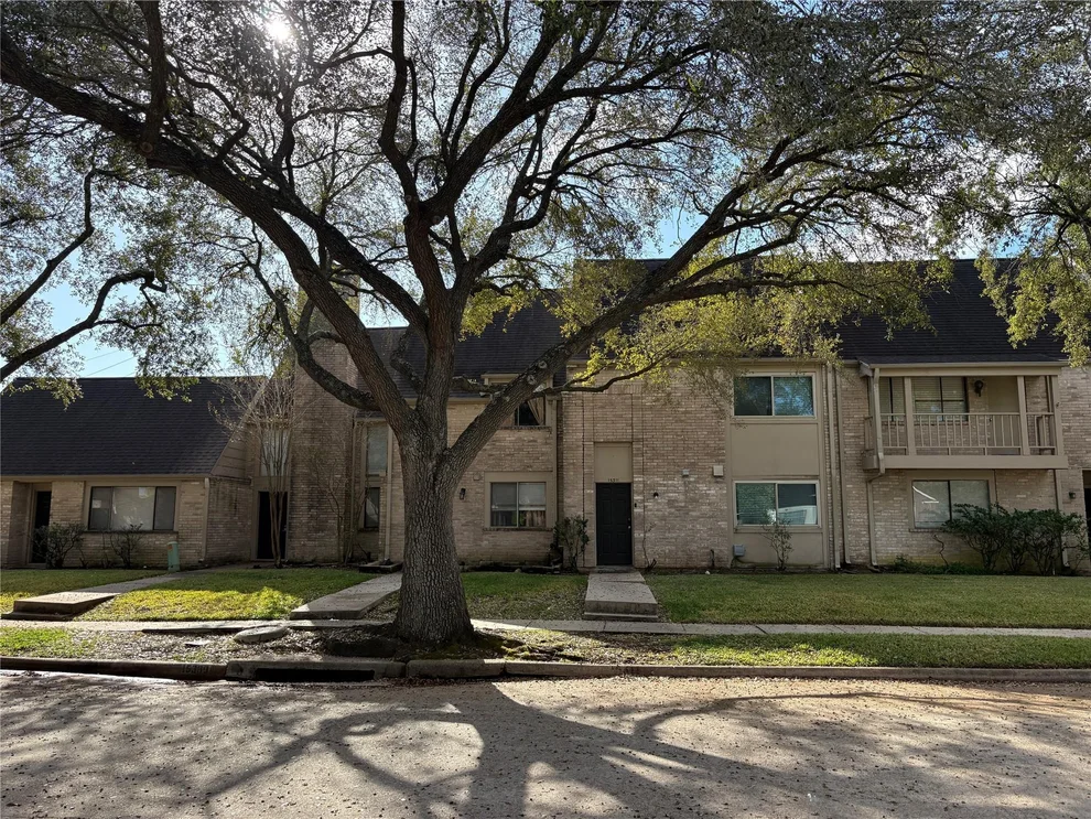 Unit for sale at 15309 Kingfield Drive, Houston, TX 77084