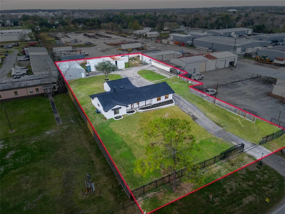 Unit for sale at 1907 County Road 129, Pearland, TX 77581