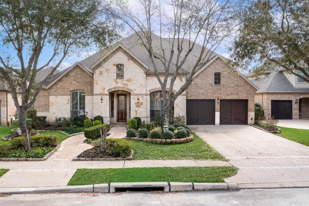 Unit for sale at 1011 Wyndham Way, Sugar Land, TX 77479