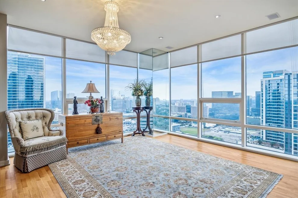 Unit for sale at 5110 San Felipe Street, Houston, TX 77056