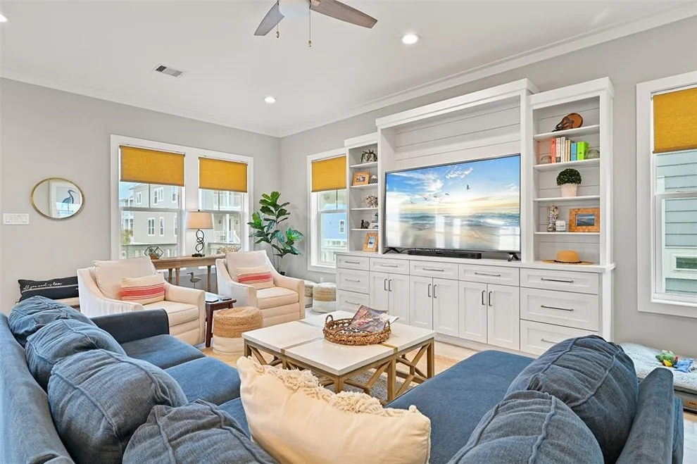 Unit for sale at 3811 Neptune, Galveston, TX 77554
