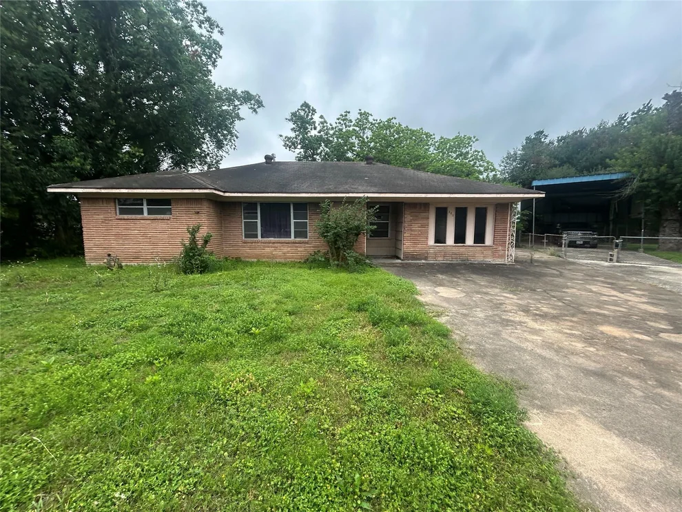 Unit for sale at 602 Gammon Drive, Houston, TX 77022
