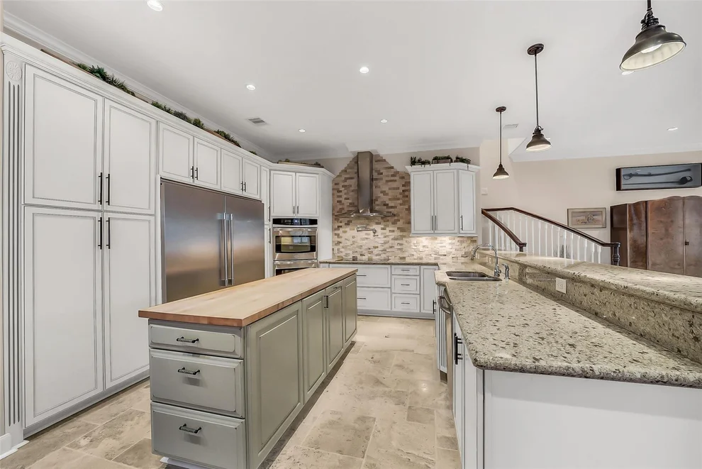 Unit for sale at 6317 Riverview Way, Houston, TX 77057