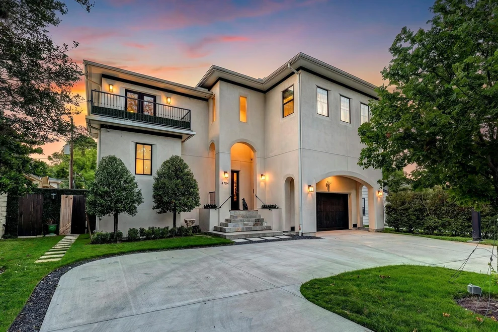 Unit for sale at 4704 Willow Street, Bellaire, TX 77401
