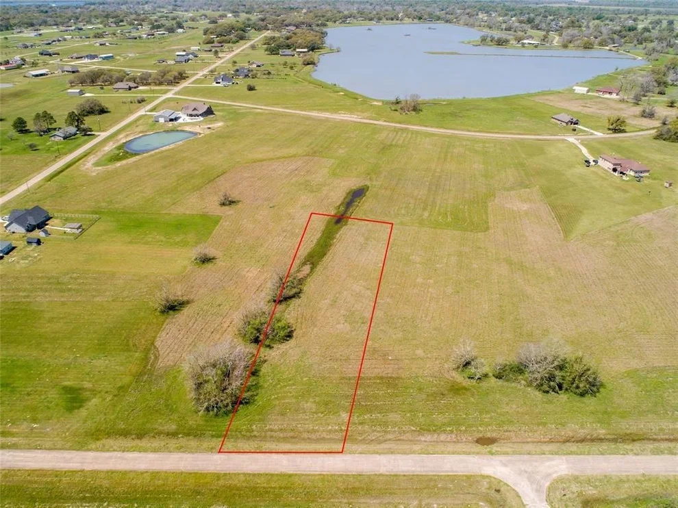 Unit for sale at 350 Colt Trail, Angleton, TX 77515