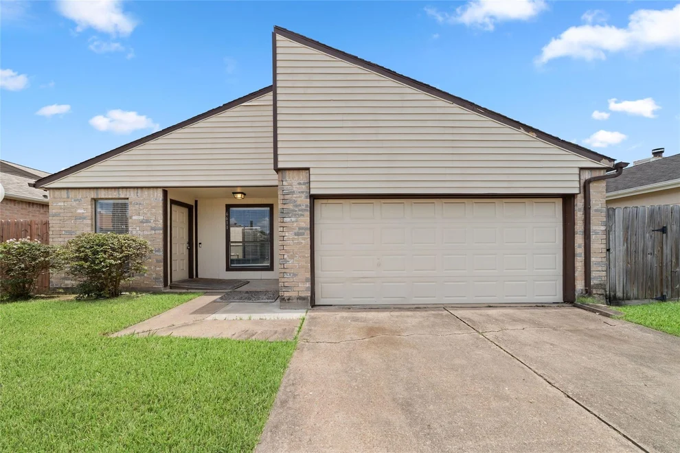 Unit for sale at 6611 Grandvale Drive, Houston, TX 77072
