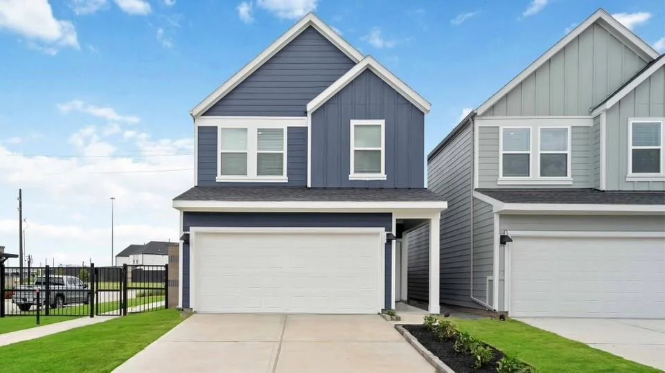 Unit for sale at 10214 Berkeley Springs Trail, Houston, TX 77051