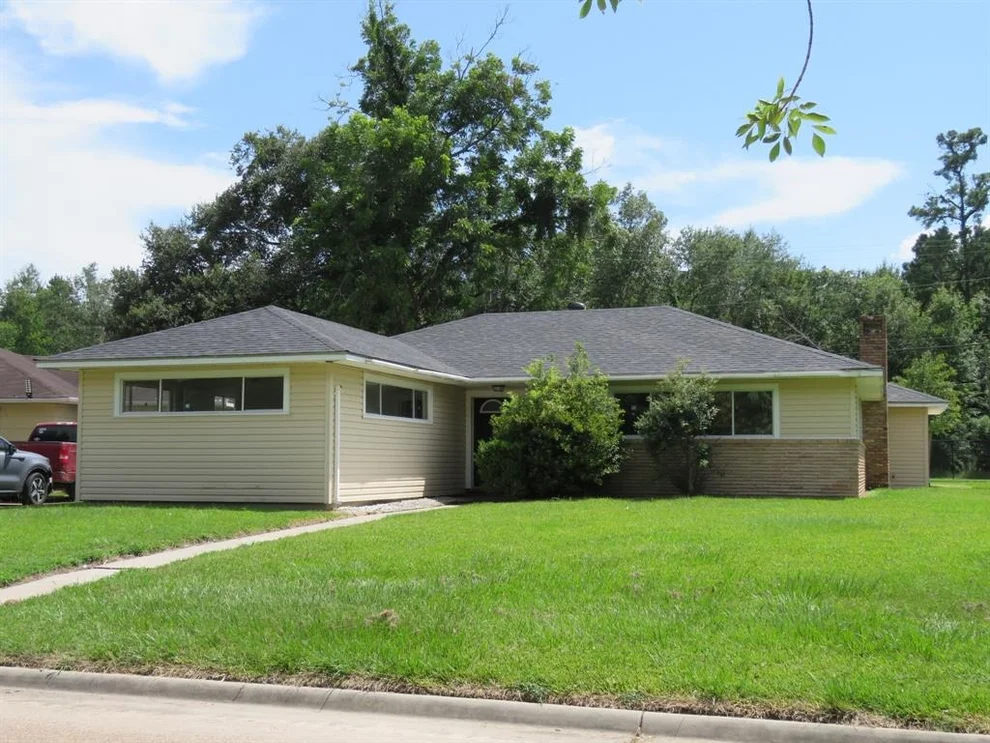 Unit for sale at 2313 Mckee Drive, Orange, TX 77630