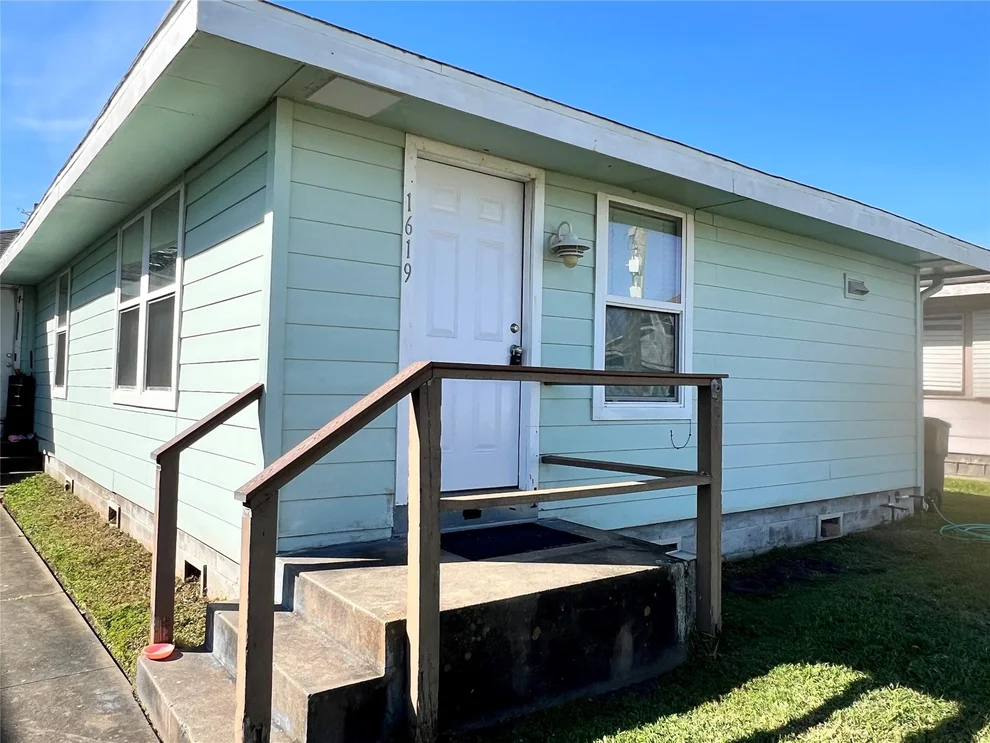 Unit for sale at 1619 Bayou Homes Drive, Galveston, TX 77551