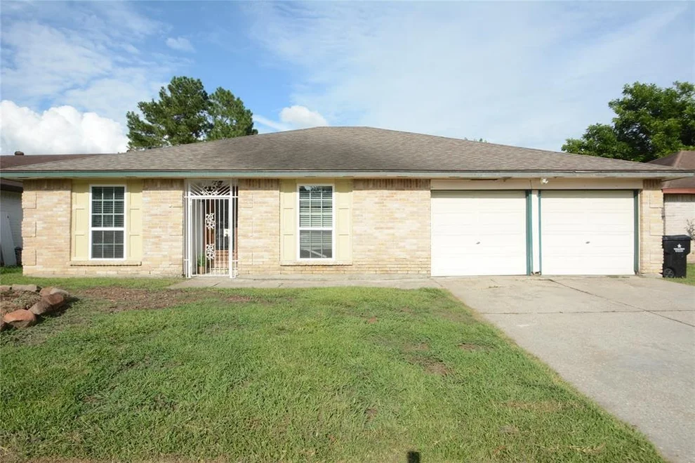 Unit for sale at 11410 Milners Point Drive, Houston, TX 77066
