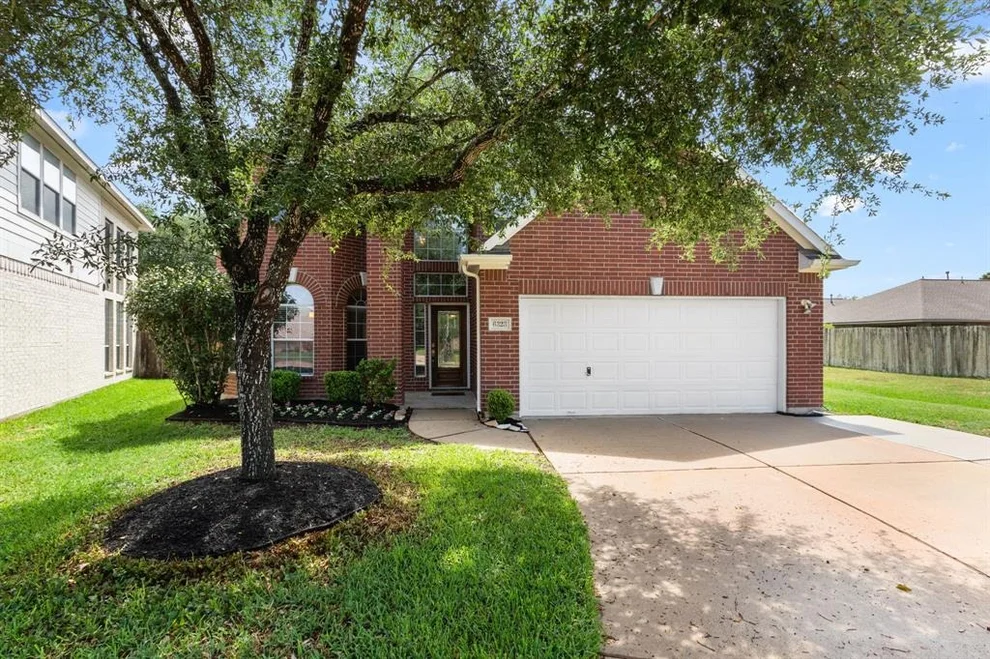 Unit for sale at 6323 Linfield Bluff Lane, Katy, TX 77494