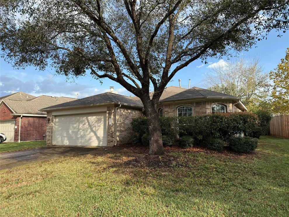 Unit for sale at 9410 Castlegap Drive, Spring, TX 77379