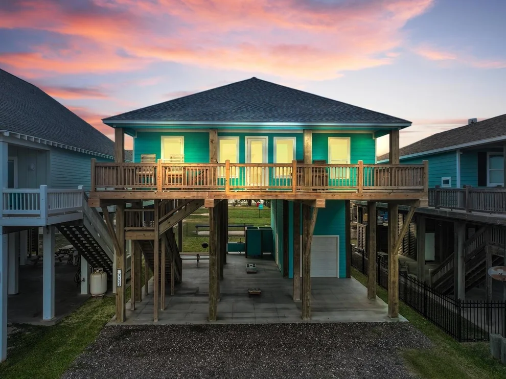Unit for sale at 1221 Gulf Road, Crystal Beach, TX 77650