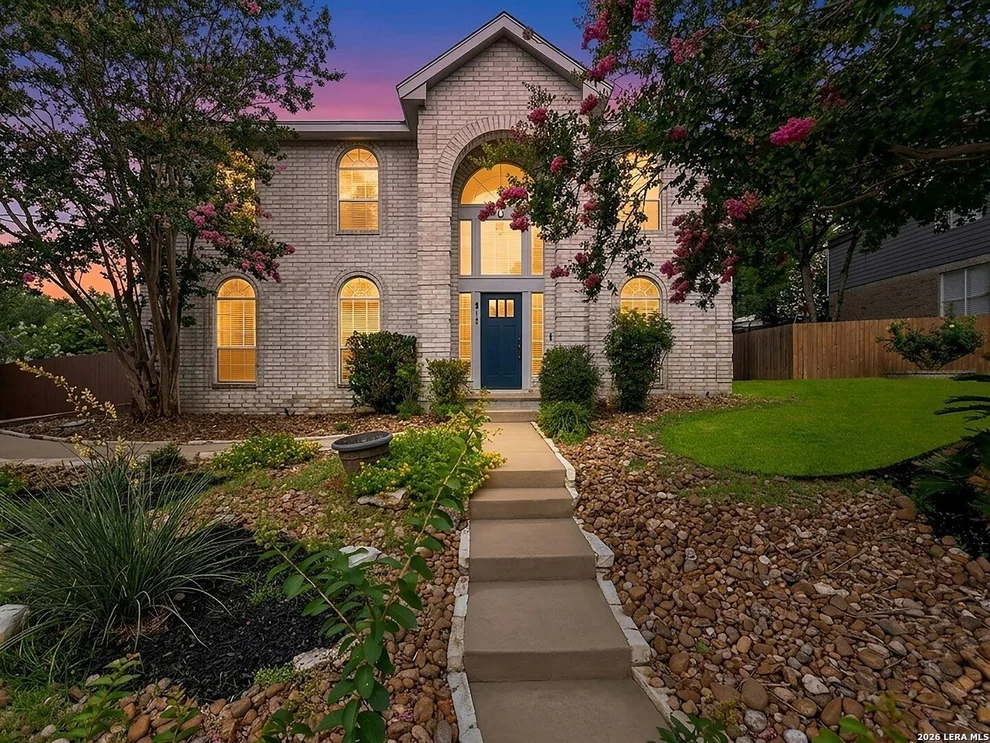 Unit for sale at 815 Stoneway Dr, San Antonio, TX 78258