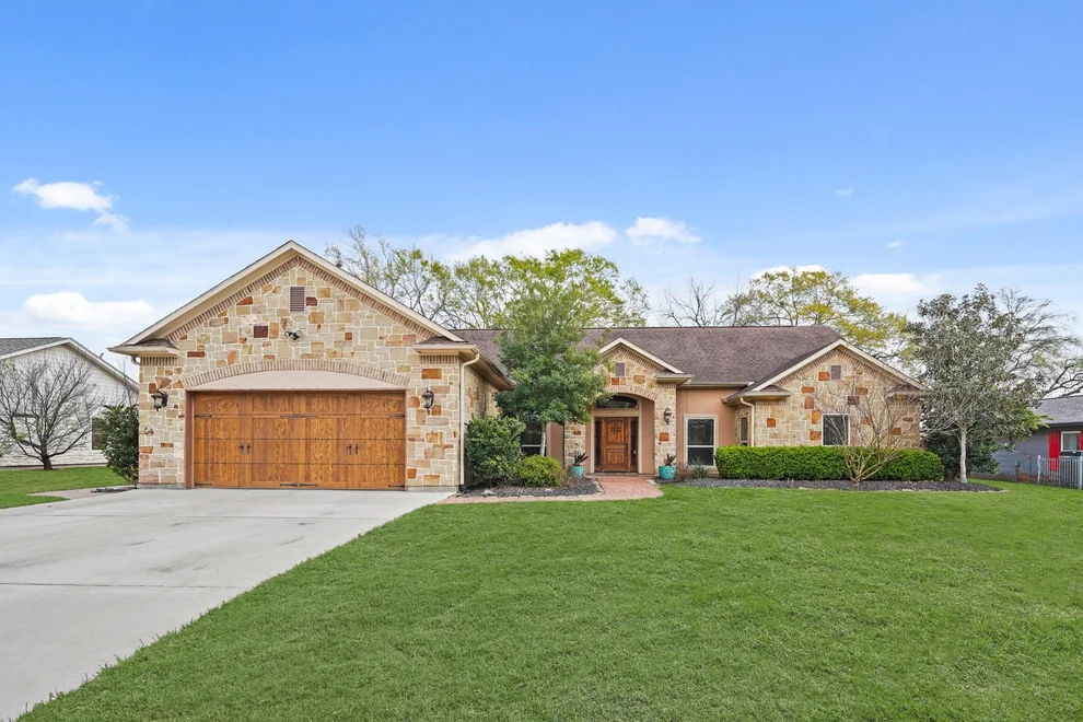 Unit for sale at 2910 Fortuna Drive, Katy, TX 77493