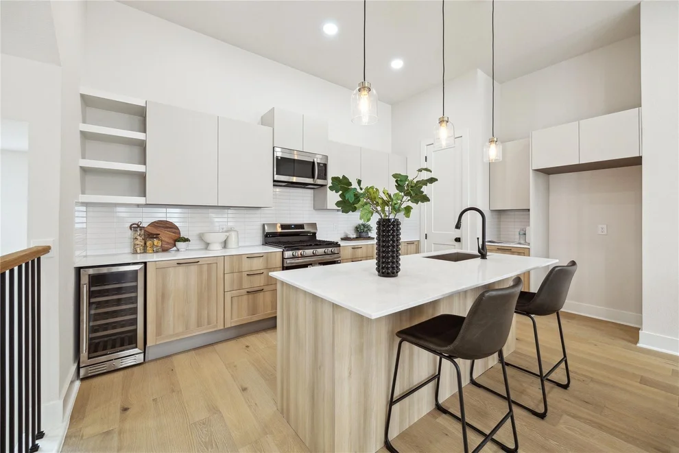 Unit for sale at 3907B Tulane Street, Houston, TX 77018