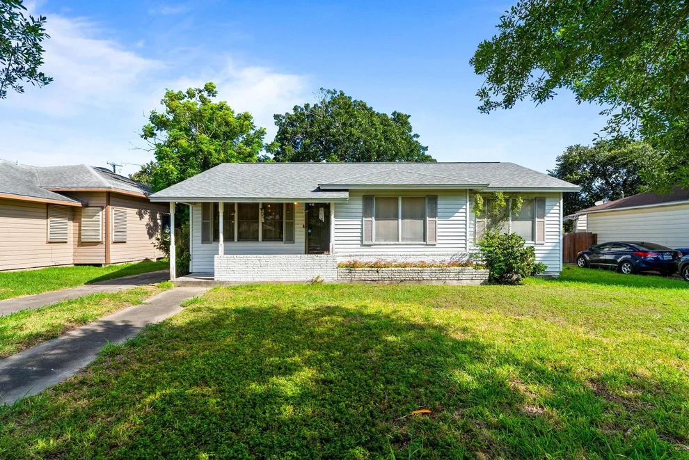 Unit for sale at 1014 Barracuda Place, Corpus Christi, TX 78411