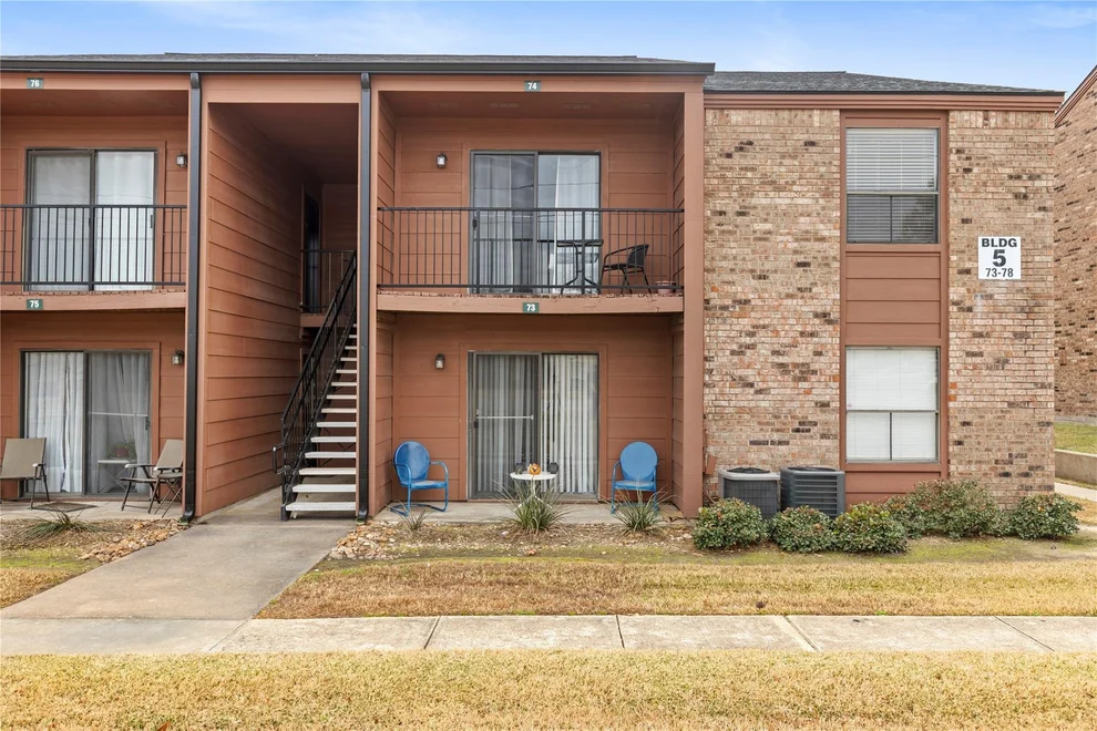 Unit for sale at 904 University Oaks Boulevard, College Station, TX 77840
