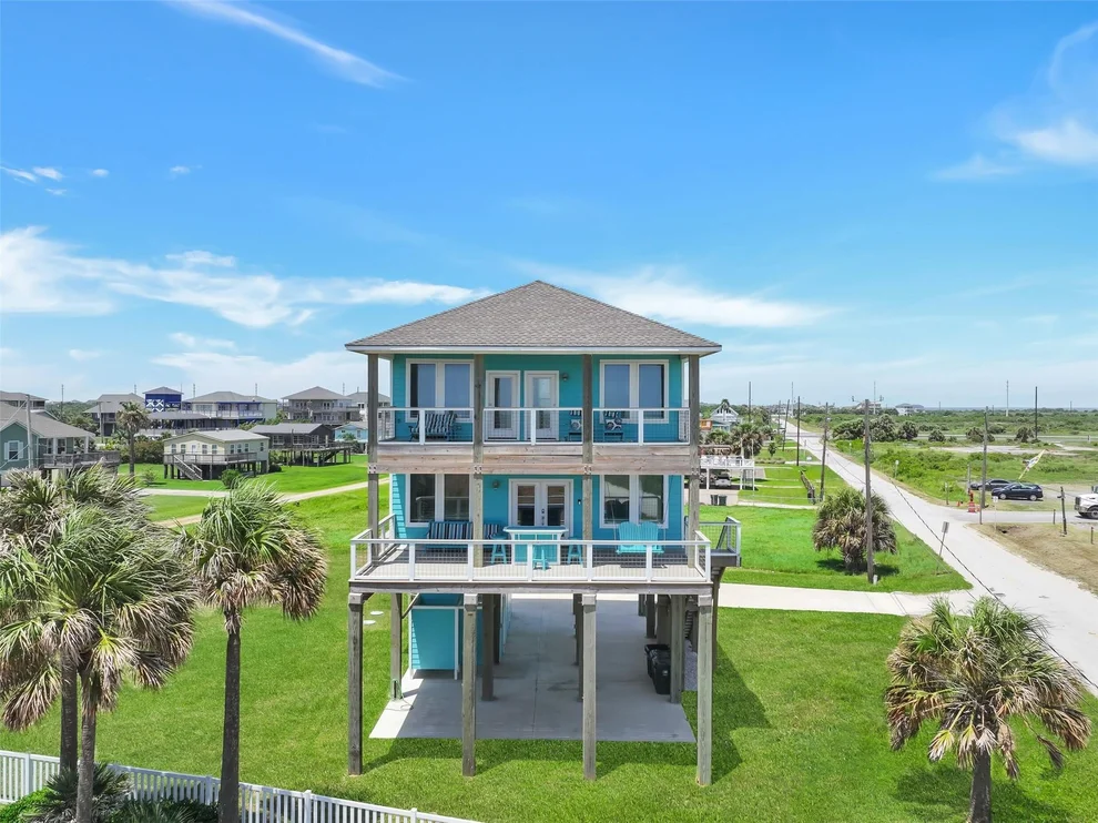 Unit for sale at 4003 11 Mile Road, Galveston, TX 77554