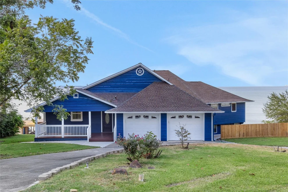 Unit for sale at 441 Southwood Shores Drive, Coldspring, TX 77331