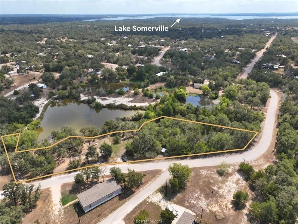 Unit for sale at 100 Hill Loop Road, Somerville, TX 77879