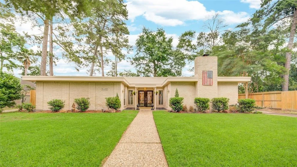 Unit for sale at 5415 Coral Gables Drive, Houston, TX 77069