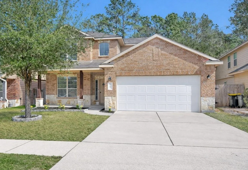 Unit for sale at 9587 E Woodmark, Conroe, TX 77304
