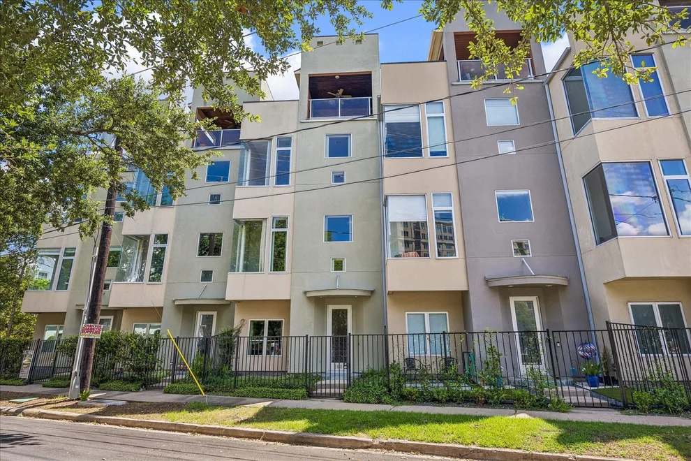 Unit for sale at 1606 Calumet Street, Houston, TX 77004