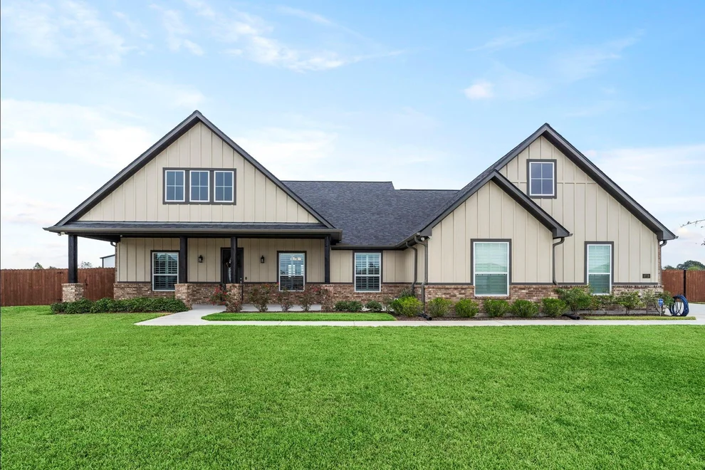 Unit for sale at 9719 Neon Moon Drive, Needville, TX 77461