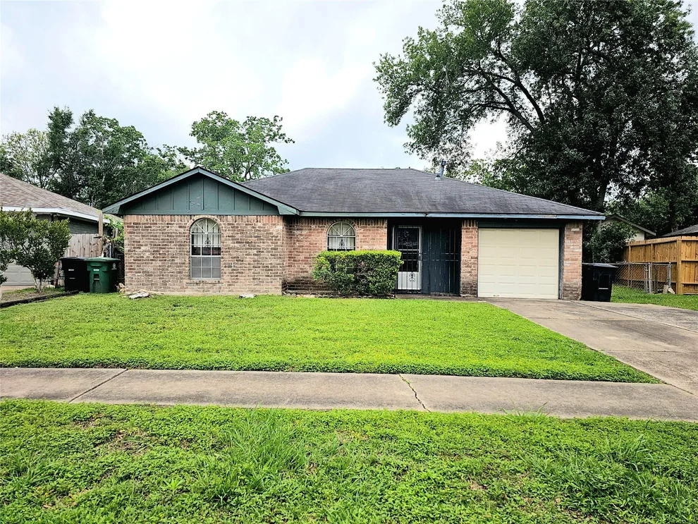 Unit for sale at 5131 Beechaven Street, Houston, TX 77053